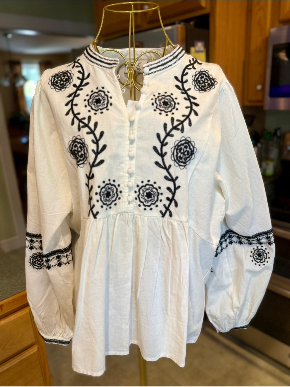 NEW JOIE cotton/ Flax Embroidered Cream Peasant Blouse with Black Embroidery L